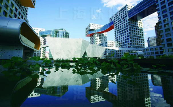 通过景观水处理后与社区交辉相映,形成一幅美丽画面 通过景观水处理后与社区交辉相映,形成一幅美丽画面