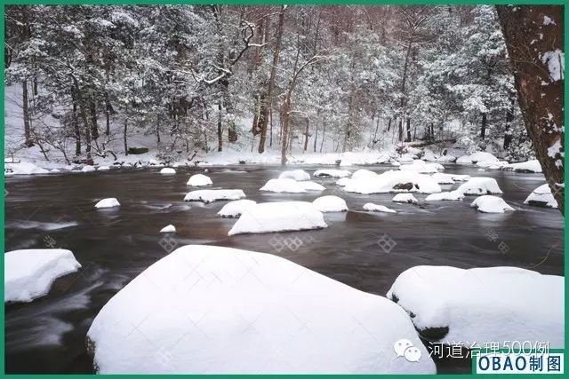 近自然式的巨石固床斜坡 近自然式的巨石固床斜坡