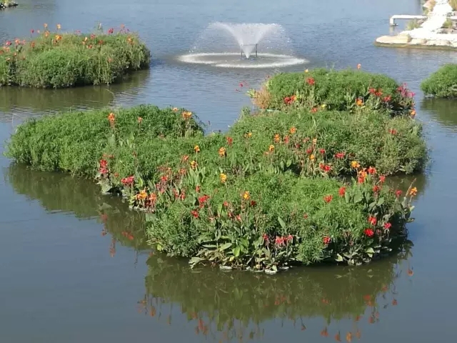 白河新增欧保生态浮岛与FSNS1500喷泉曝气机